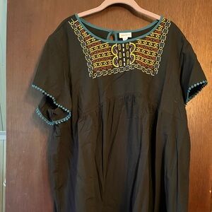 Lularoe paisley embroidered top